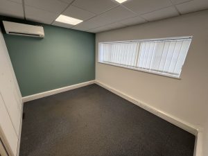 Unit 2B, 30 Thames Road, Barking, IG11 0HZ