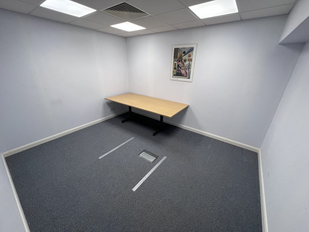 Unit 2B, 30 Thames Road, Barking, IG11 0HZ