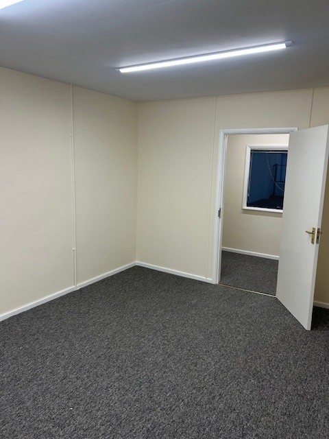 Unit C7, Star Business Centre, Marsh Way, Fairview Industrial Park, Rainham, Greater London, RM13 8UP