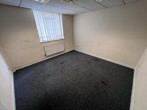 Unit 2B, 30 Thames Road, Barking, IG11 0HZ