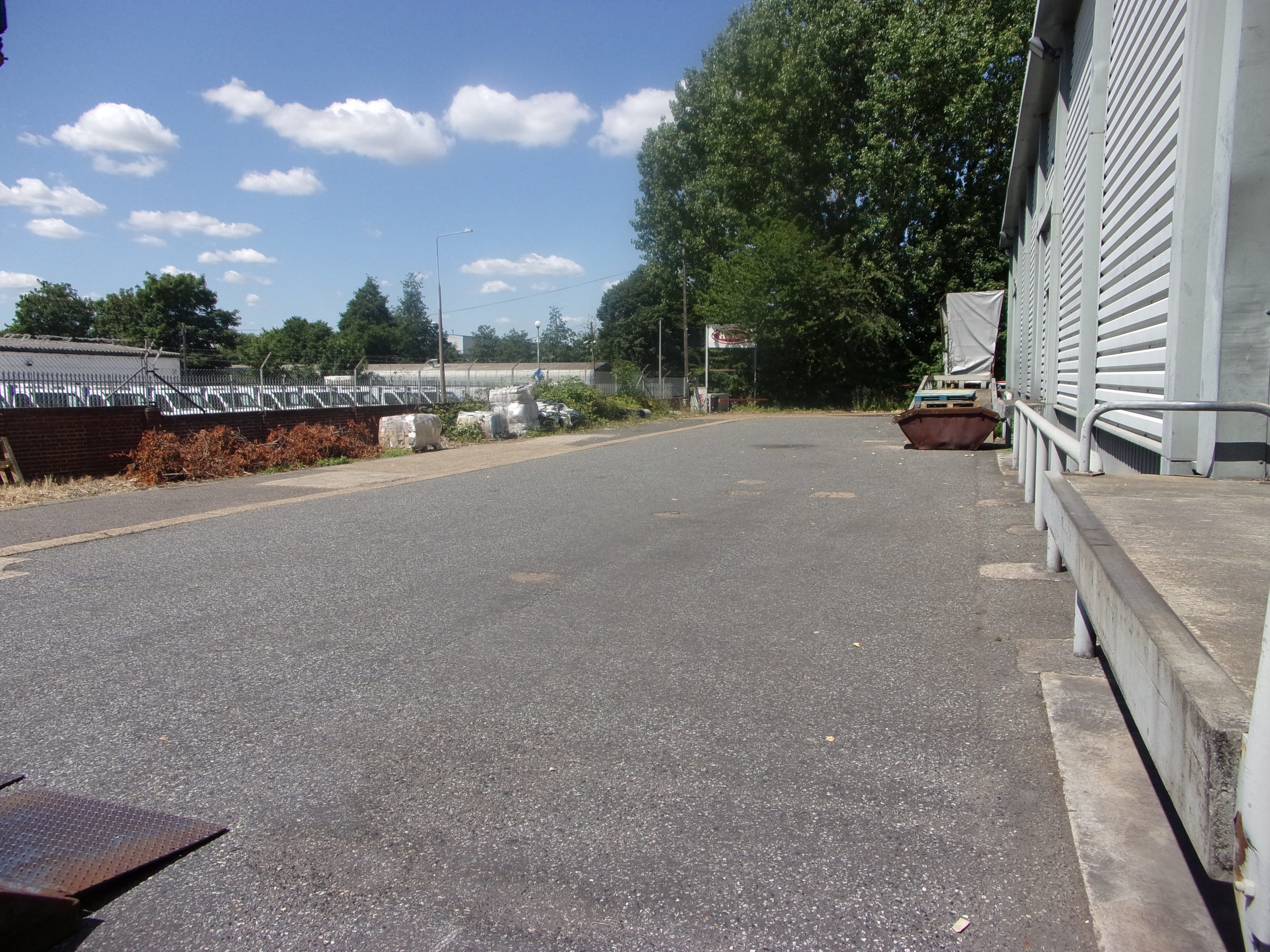 690 London Road, Grays, Essex, RM20 3LD