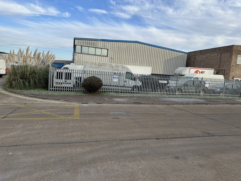3/4 Blackwater Close, Fairview Industrial Park, Rainham, Greater London, RM13 8UA