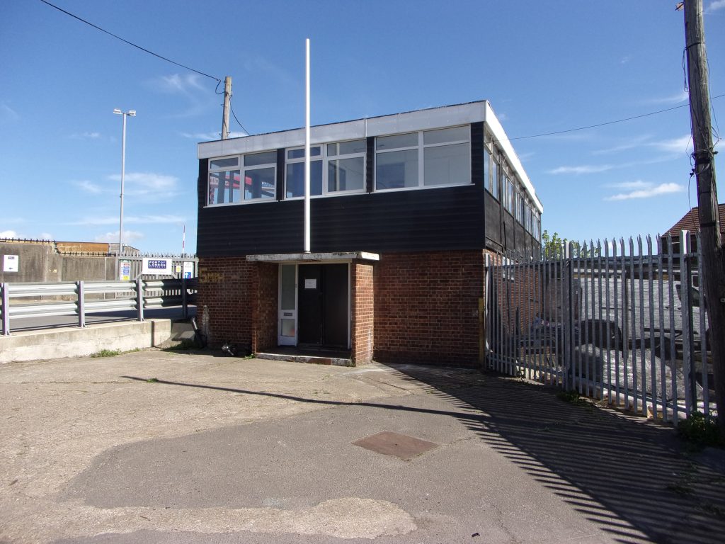 Denton Wharf, Mark Lane, Gravesend, Kent, DA12 2PL