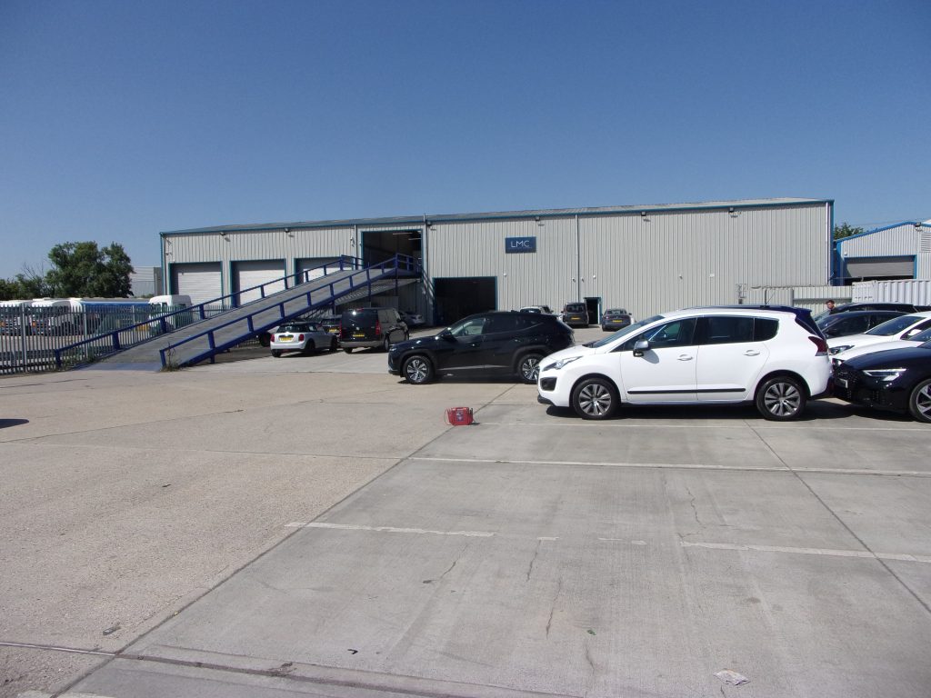 5b Riverside, Oliver Road, Grays, Essex, RM20 3EE