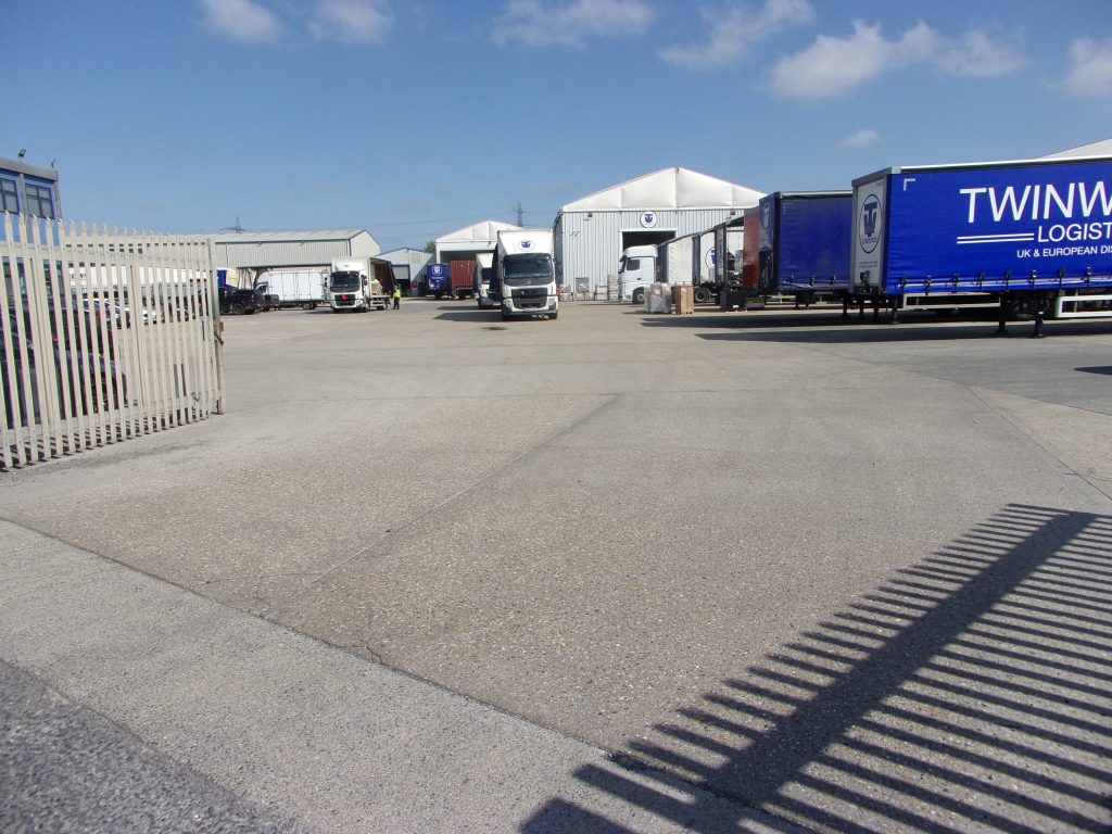 5c Riverside, Oliver Road, Grays, Essex, RM20 3ED